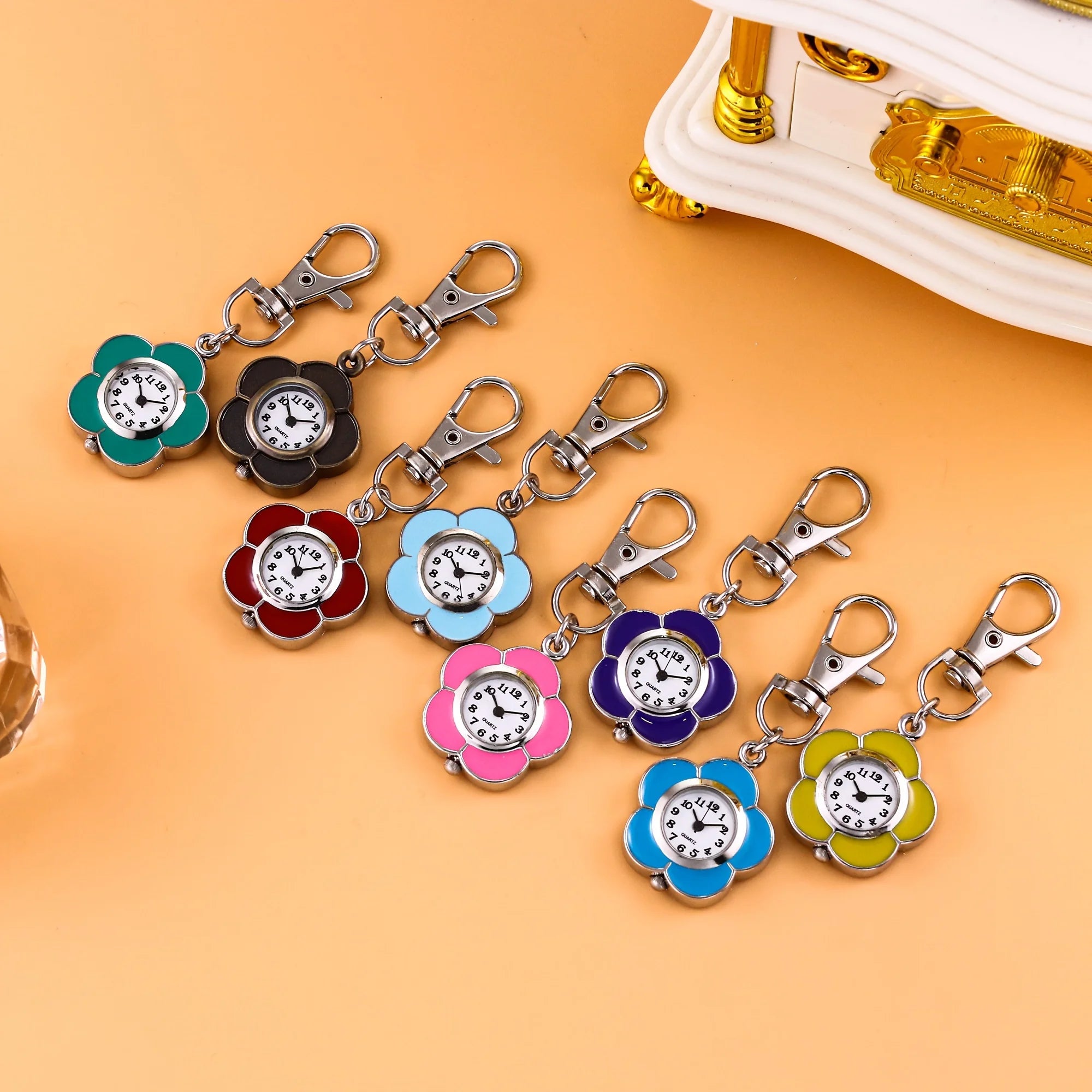 Colorful small flower hanging watch, butterfly pocket watch, keychain watch, men's and women's chest watch, nurse watch